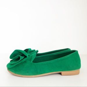 Velvet Green Bow Flats